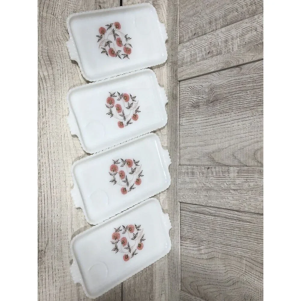 Set of 4 Porcelain White Sip and Snack Tray Ball & Floral Design Ribbed Edges